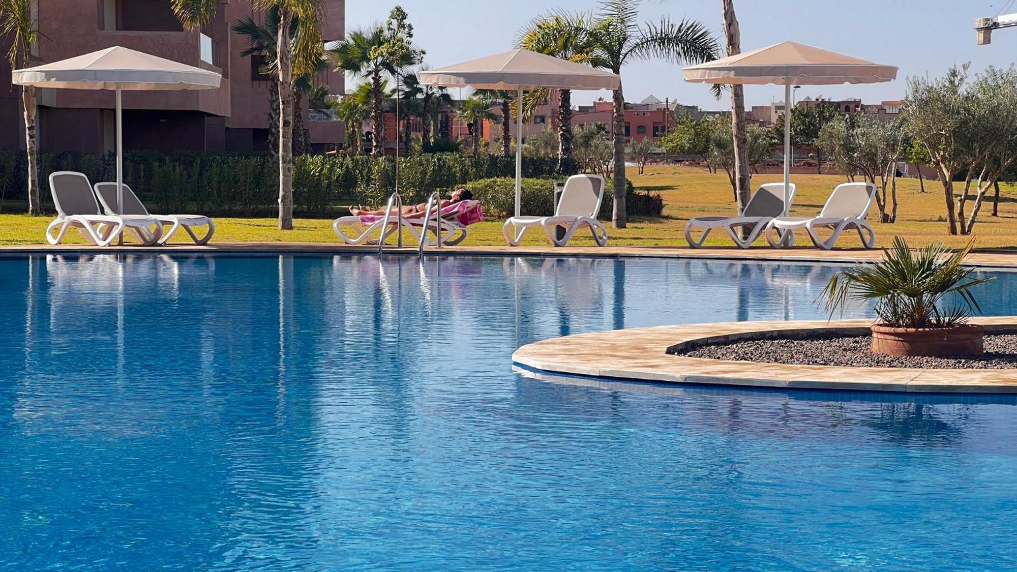 Prestigia,golf, Lux Rez-de-chaussee, Jardin En Face De La Piscine Et Golf Ideal Pour Passer Des Bons En Famille *