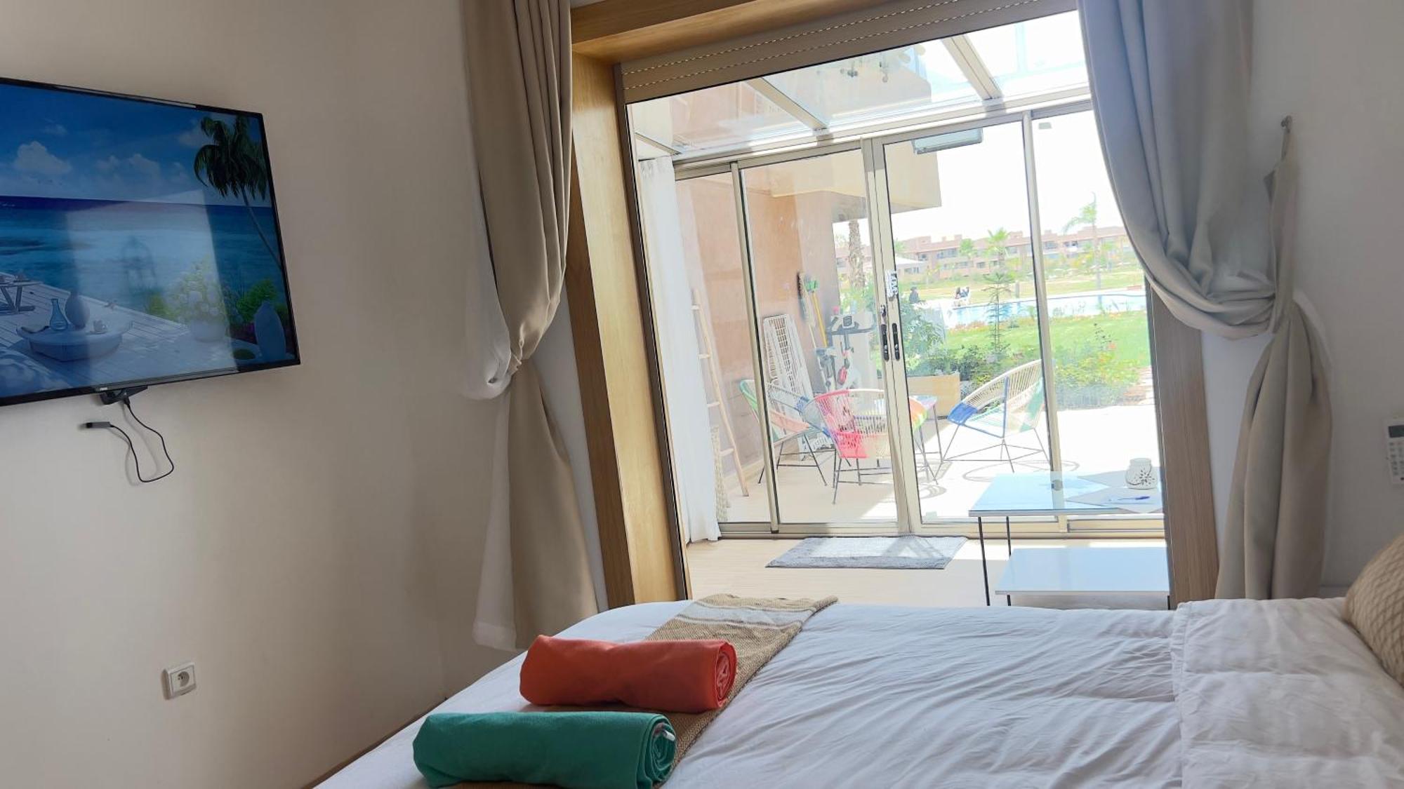 Apartment Prestigia,golf, Lux Rez-de-chaussee, Jardin En Face De La Piscine Et Golf Ideal Pour Passer Des Bons En Famille