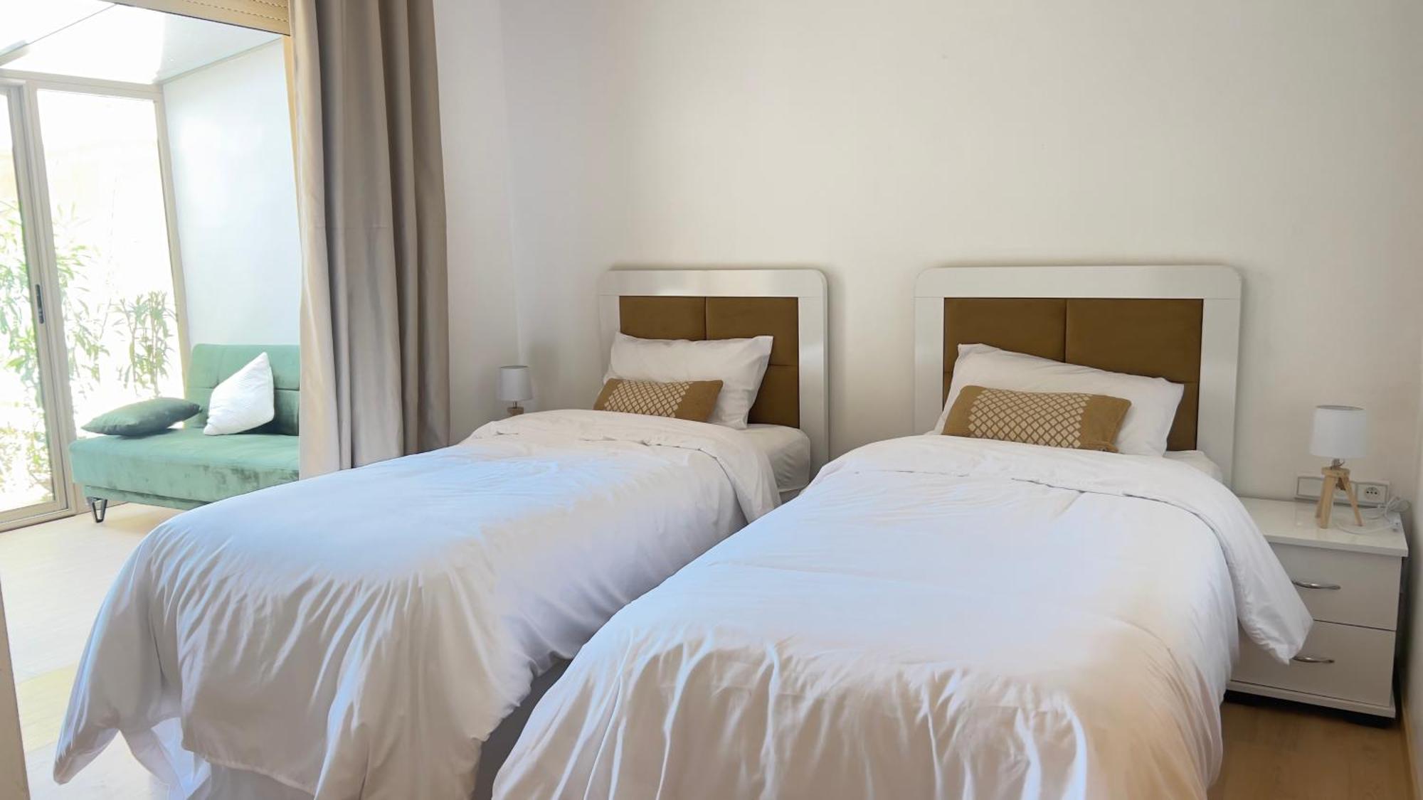 Prestigia,golf, Lux Rez-de-chaussee, Jardin En Face De La Piscine Et Golf Ideal Pour Passer Des Bons En Famille